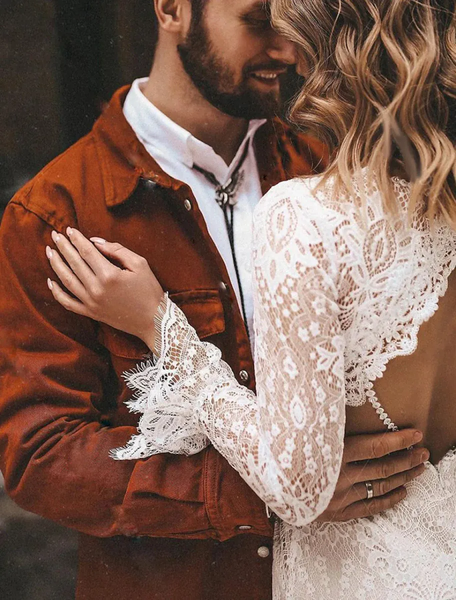 A-Line Fall Wedding Dresses Ankle Length Vintage Little White Dresses Long Sleeve V Neck Chiffon Outdoor Bridal Gowns With Solid Color