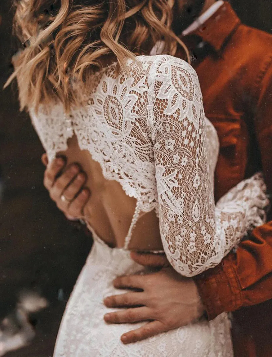 A-Line Fall Wedding Dresses Ankle Length Vintage Little White Dresses Long Sleeve V Neck Chiffon Outdoor Bridal Gowns With Solid Color